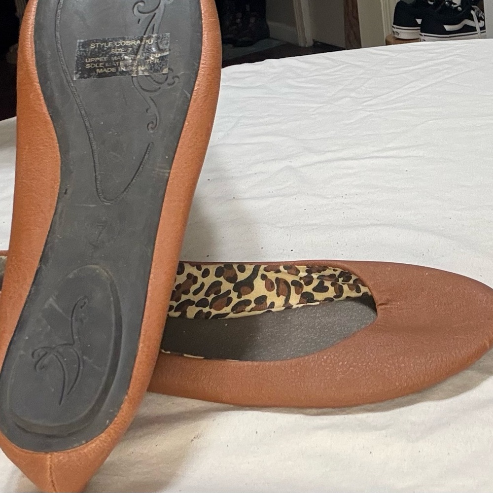 Brown Leather Women's Flats - Picture 2 of 6